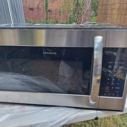Over The Range Frigidaire Microwave