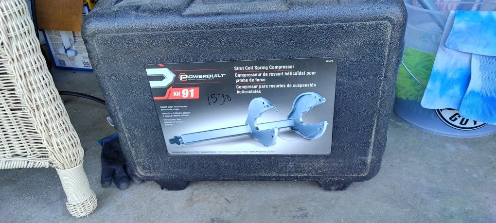 Powerbuilt Strut Coil Spring Compressor