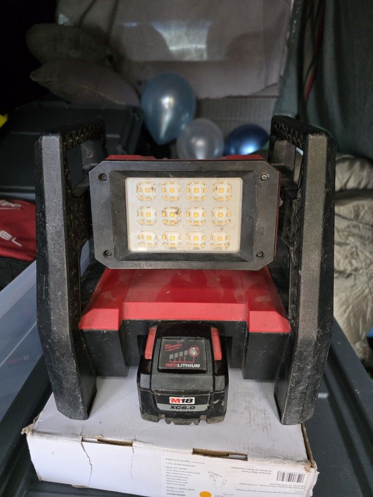 M18 18-Volt Lithium-Ion Cordless 3000 Lumens ROVER LED AC/DC Flood Light