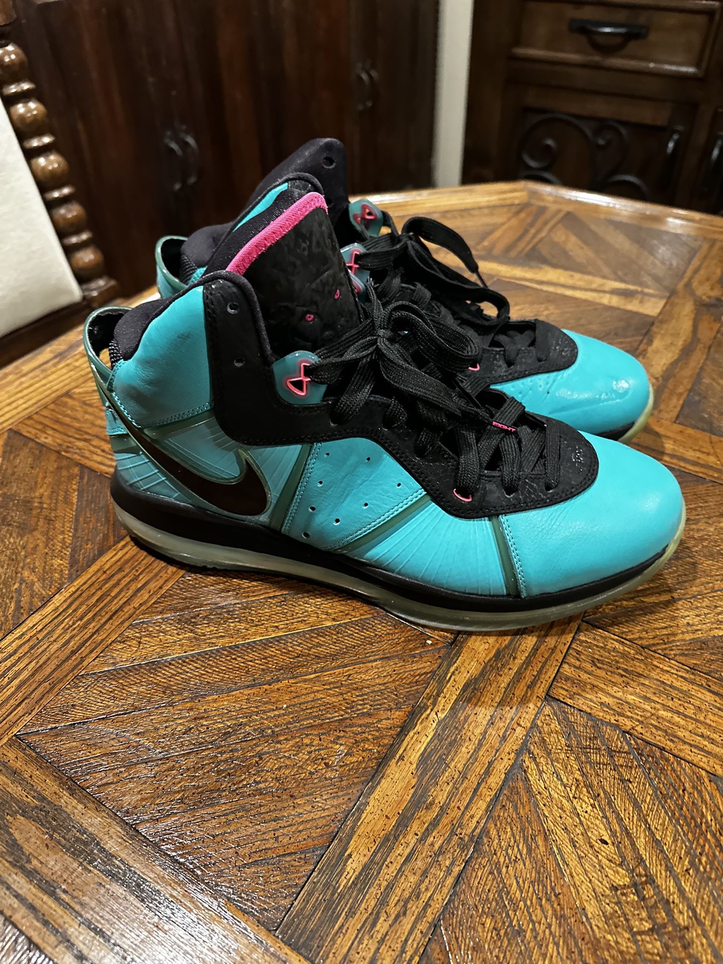 Nike LeBron James Size 13