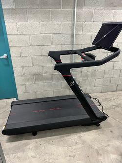 Peloton tread