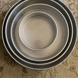 Cake Pan Set (4 pieces)