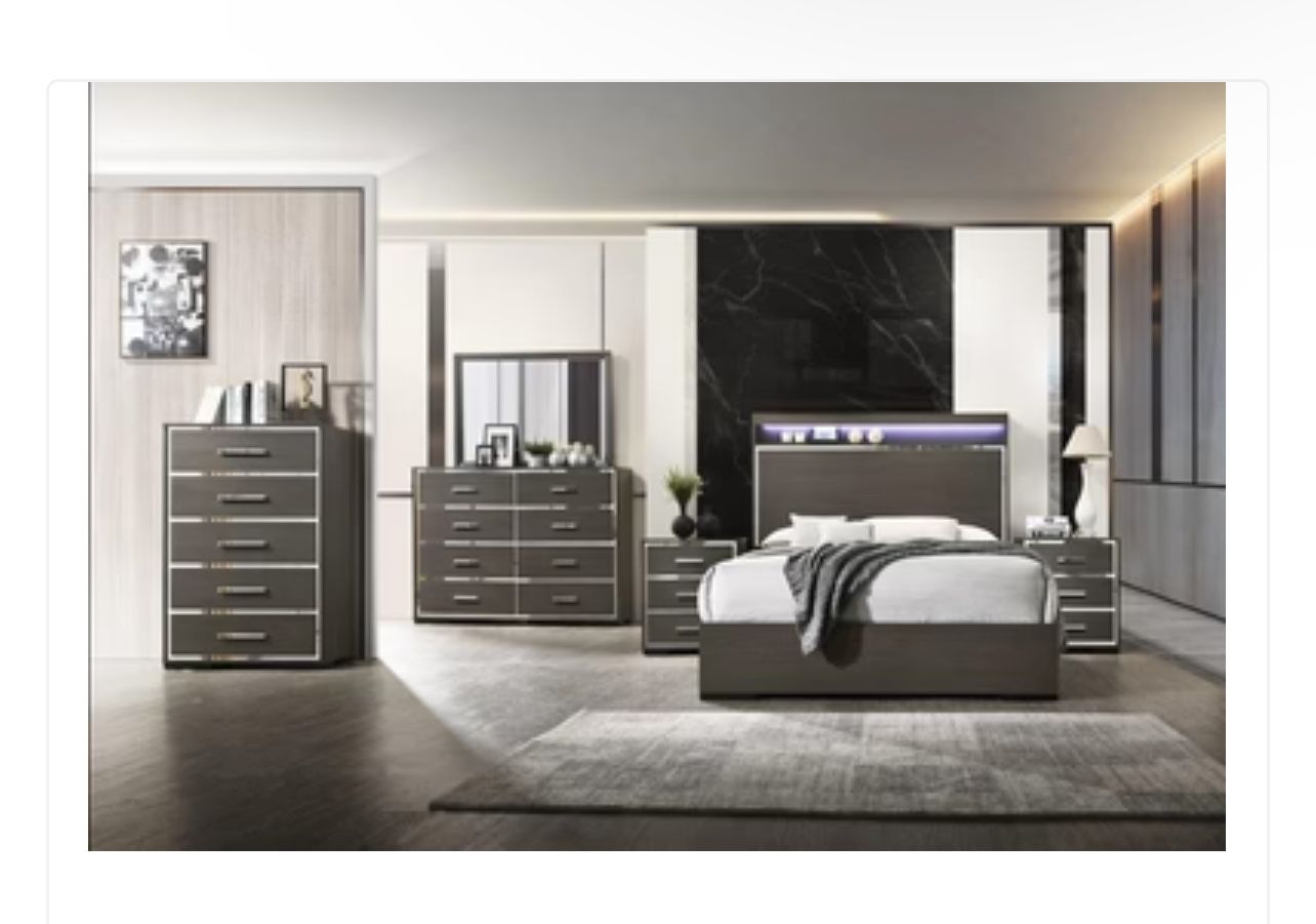 Queen Bedroom Set