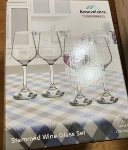 Benevolence Wine glass Set