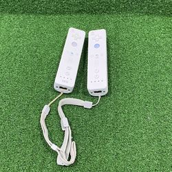2 Nintendo Wii Remotes