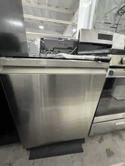 Stainless Steel Built-In Dishwasher