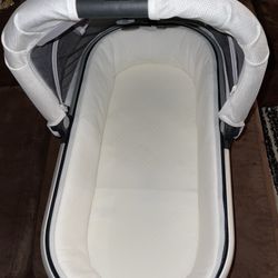 Uppa Baby Bassinet 