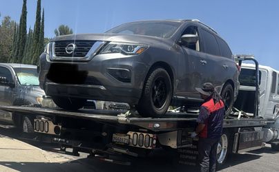 2017 Nissan Pathfinder