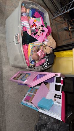 Large Lot of Girls Toys and Dollhouse