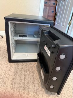 Fireproof safe storage