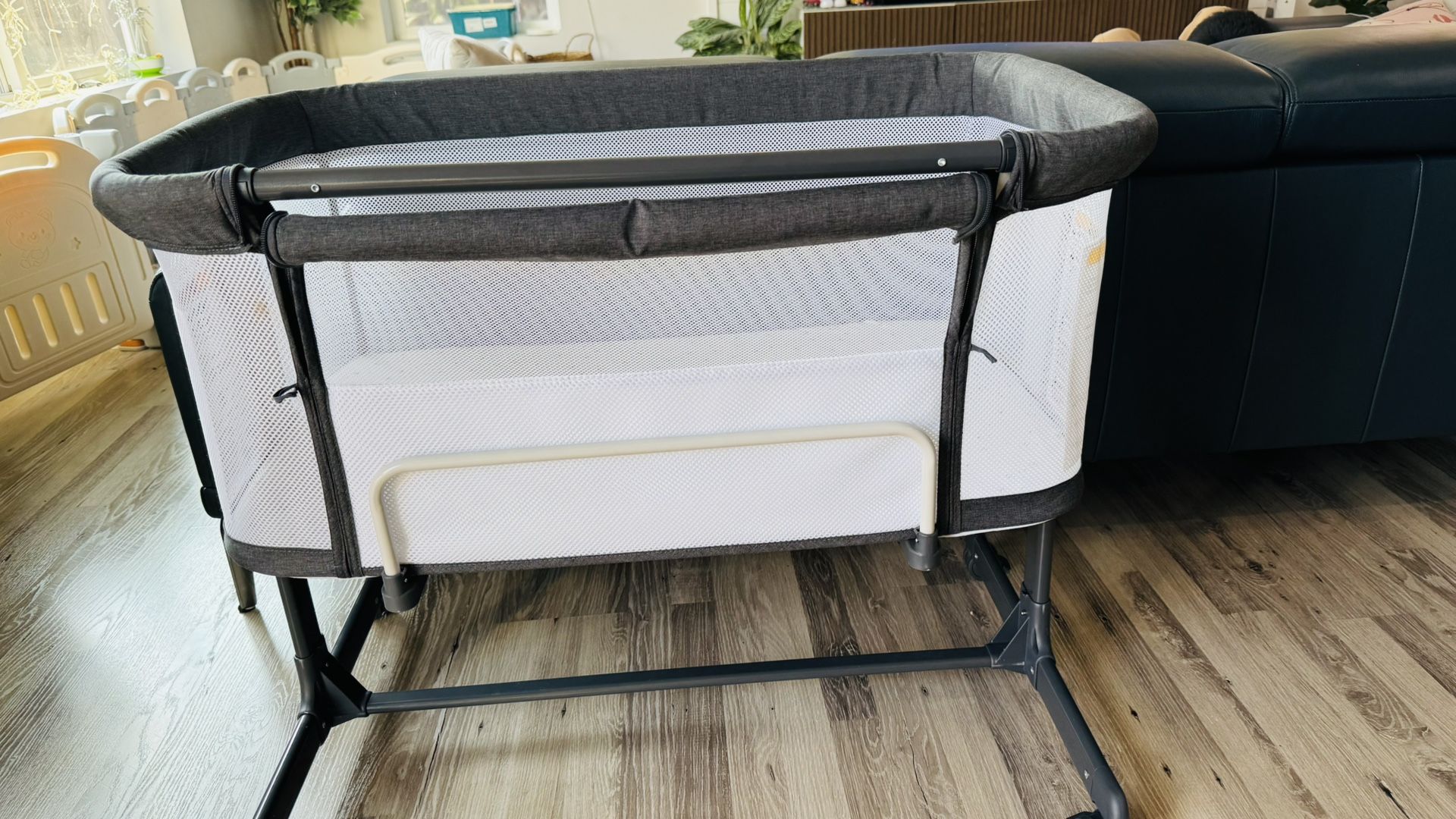 Baby Bassinet / Bedside Sleeper – Gently Used
