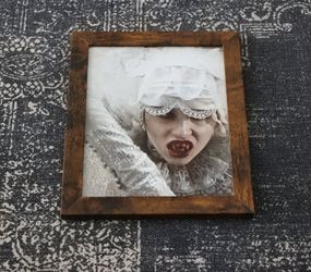 Framed Vintage Photo Print - Bram Stoker's Dracula Vampire Lucy Bride Gothic Horror Art (8x10)