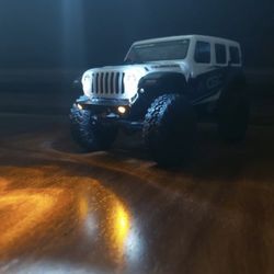 AXIAL SCX24 INNER FENDER SET WITH LED MOUNTS JEEP