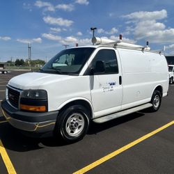 2017 GMC Savana Cargo Van
