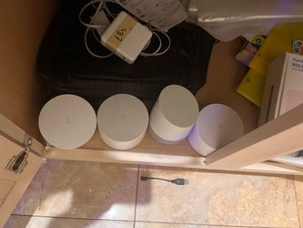 Google WiFi Mesh Router 3 pack and 1 google Smart home