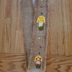 Vintage Decorative Burlap/Felt Mushroom Appliques Wall Hanging 