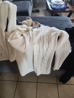 Good conditions sweaters