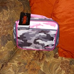 Pink Camoflouge Lunch Bag. $8