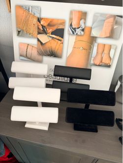 Jewelry or watch holder