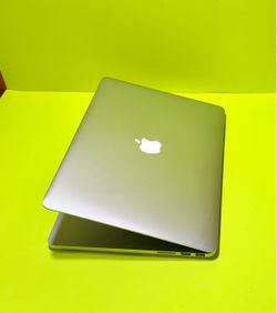 Apple MacBook Pro 15” Retina i7/16GB/500GB SSD