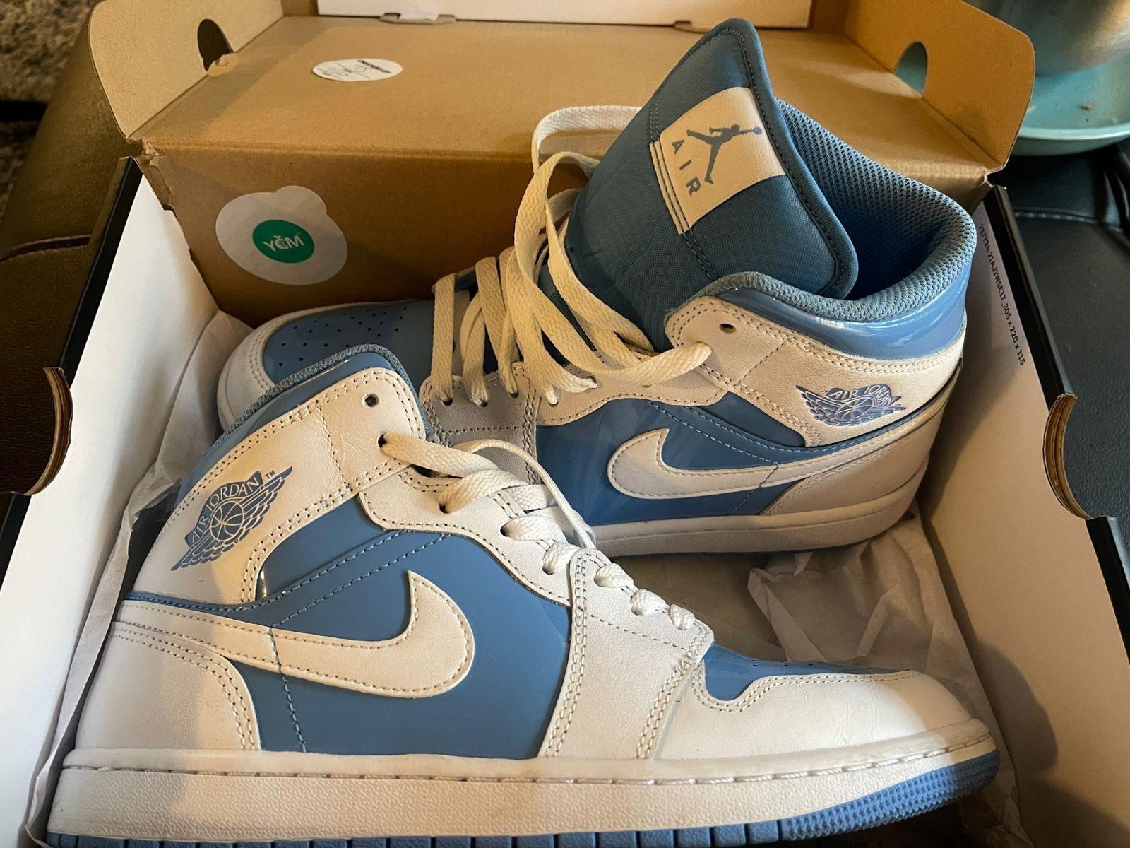 Air Jordan 1 MID SE