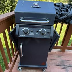 Charbroil Perforamce Grill - Excellent 