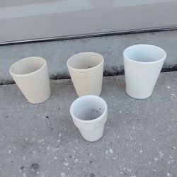 Ceramic Small Pots 