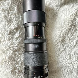 Vintage Vivitar 85-205mm f/3.8 tele-zoom lens