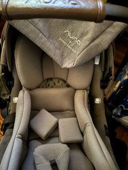Nuna Infant Car Seat w/extra inserts