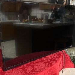 32 Inch. Vizio  Tv there’s