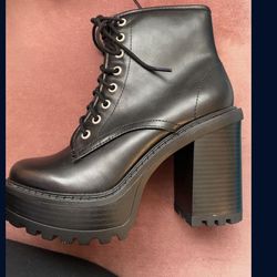 Womens Chunky Boot