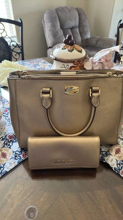 Aunthic Mk purse and wallet 1981 combo