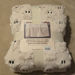 Costco Halloween Ghost Embroidered Faux Fur Throw Blanket
