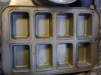 Baking pans