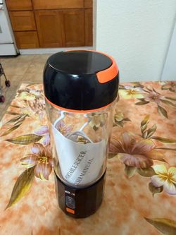 Portable USB Rechargeable Personal Blender Smoothie Juicer Bottle