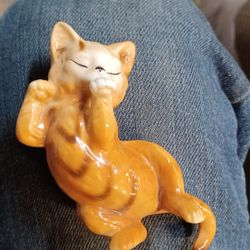 Danbury Mint Cats of Character Fine Bone China Figurine Cat Nap