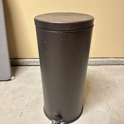 Kitchen Trash Can