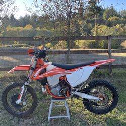 KTM 250 XC dirt bike