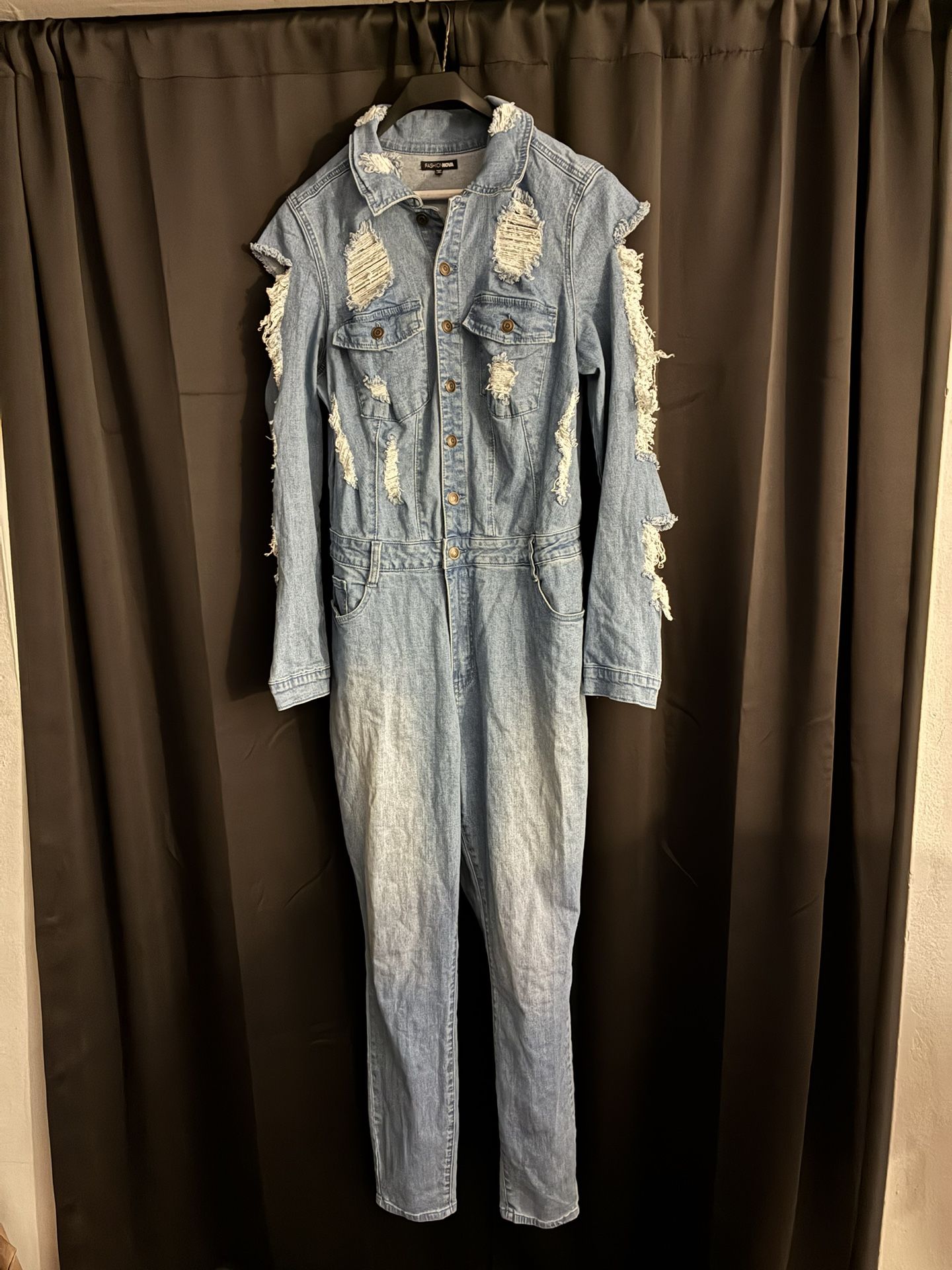 FashionNova Women’s Plus Size 1X Distressed Denim Jumpsuit