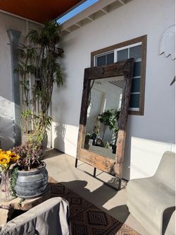 Prehistoric mirror 89 tall x 49 wide 3000$