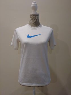 Nike Dri-Fit T-Shirt Size M