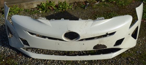 USED REF#U0367 || 2016-2018 TOYOTA PRIUS || FRONT BUMPER COVER ONLY
