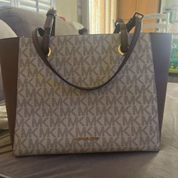 M Michael Kors Walsh Medium Vanilla/Brown Logo Tote 