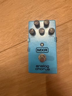 MXR Analog Chorus Guitar Effects Pedal