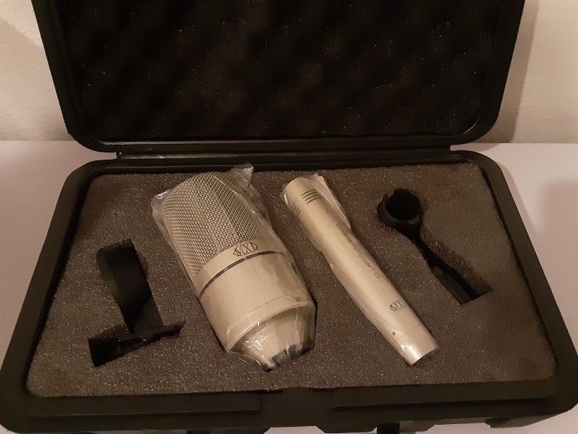 Brand New In Case MXL, 2 MICS RECORDING KIT