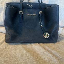 Black Michael Kors Purse 