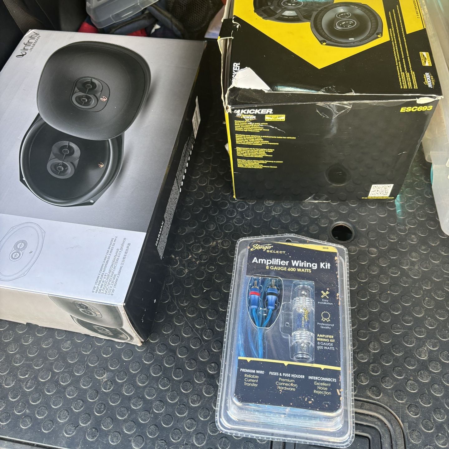 Brand new 6x9s And Amplifier Kit 