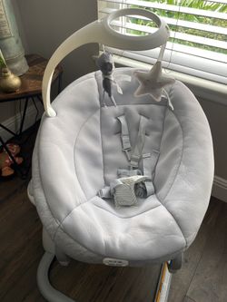 Graco Soothe My Way Swing