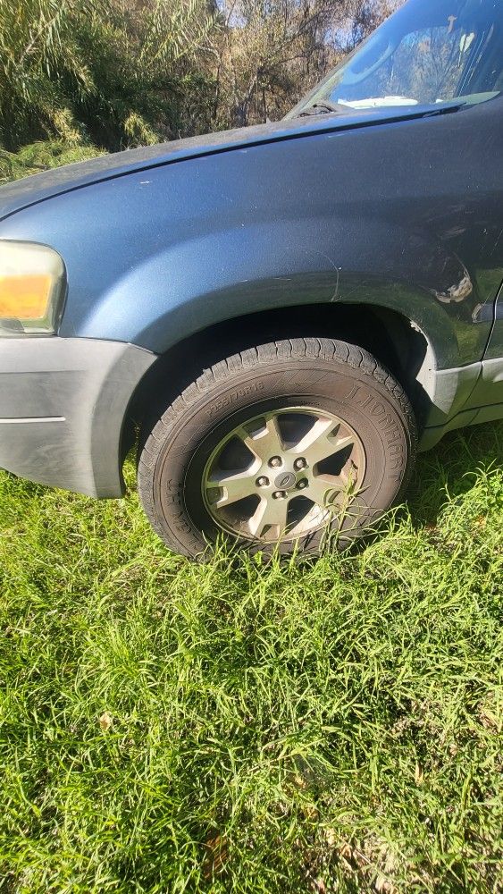 Ford Escape 2005 Parts Rims And Tires For Sale