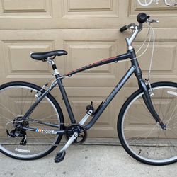 Giant Cypress Hybrid Bike